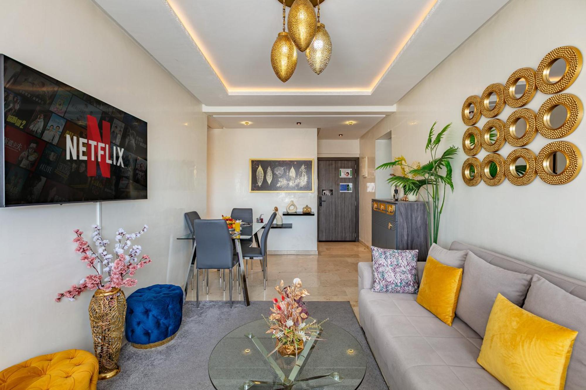 Cozy 2-Bedroom Apartment In Gueliz, Marrakech Marrakesh Bagian luar foto